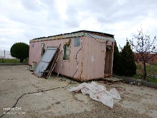 Администрация Ейского городского поселения Ейского района обращается к лицам, установившим нестационарный объект (строительный вагон-бытовку), в пределах земельного участка общего пользования в проезде (проходе) между земельными участками № 2/3 и 2/3А по 